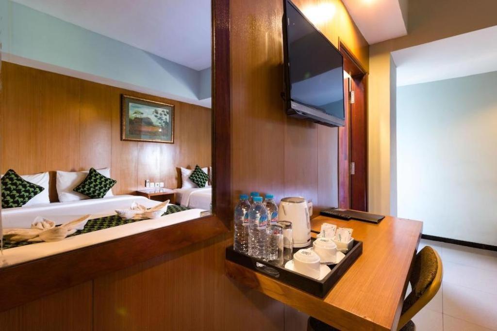Hadi Poetra Hotel Kuta Lombok Exterior foto