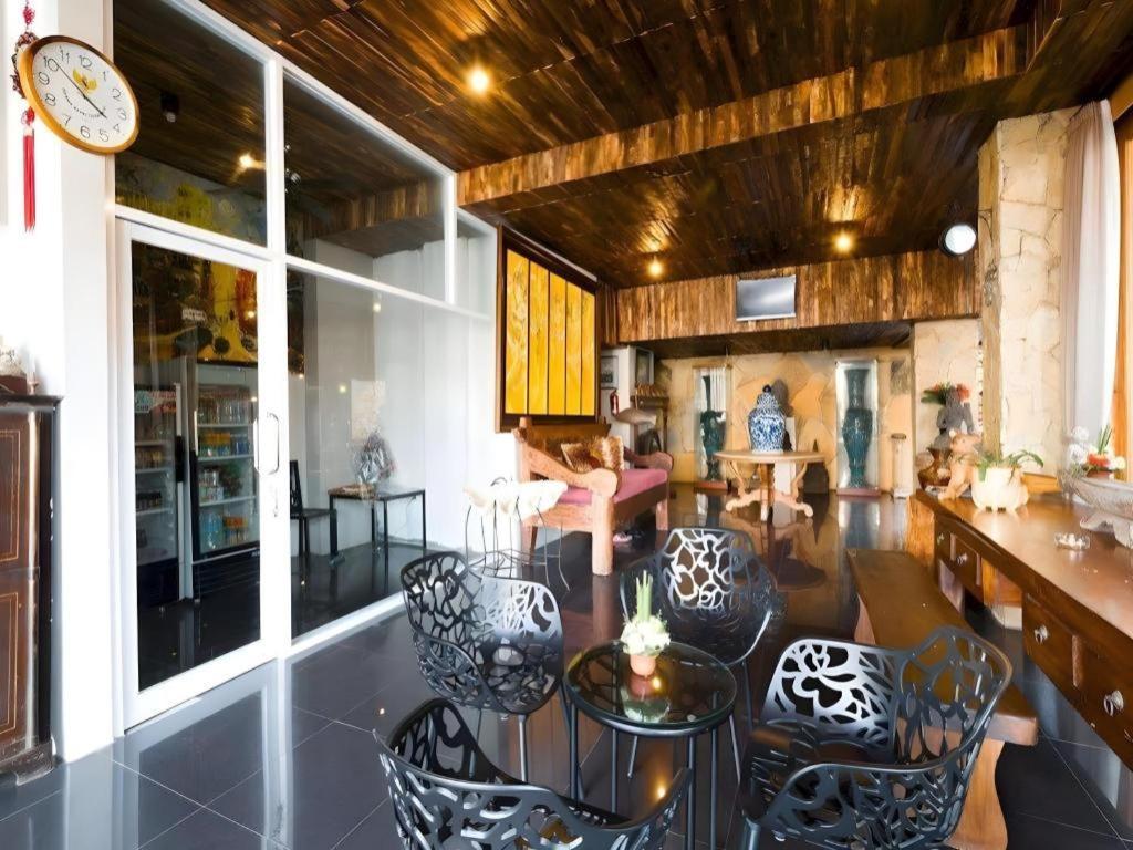 Hadi Poetra Hotel Kuta Lombok Exterior foto
